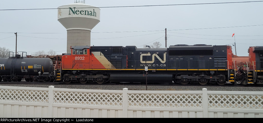 CN 8932